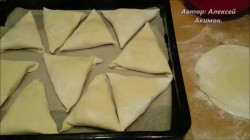 название картинки Самса с мясным фаршем тимьяном и чабрецом