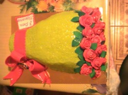 Торт с бантом из мастики Букет роз - шаг 18