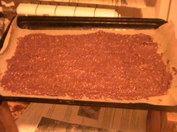 Торт с бантом из мастики Букет роз - шаг 4