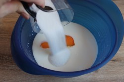 название картинки Сдобное тесто для пирогов дрожжевое