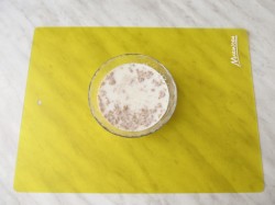 Булочки-рогалики из дрожжевого теста с яблоками