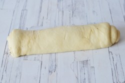 Сдобный рулет с маком