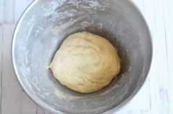 Сдобный рулет с маком