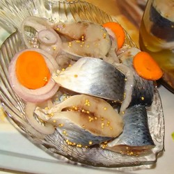 Селедка кусочками в горчичном маринаде в домашних условиях
