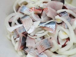 Селедочка в кетчупе