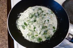 Семга в укропно-огуречном соусе - шаг 4