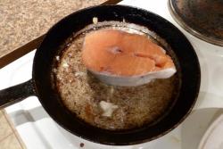 Семга запеченная с овощами в духовке под сыром