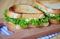 название картинки Бутерброды для пикника сэндвич с яичным салатом