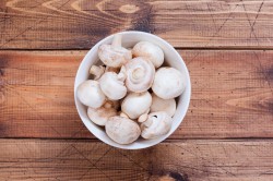 Шампиньоны по-корейски маринованные