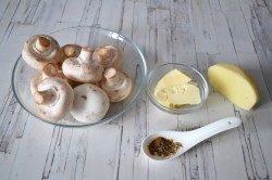 название картинки Шампиньоны фаршированные сулугуни