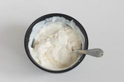 Шампиньоны в сметане в духовке