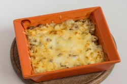 Шампиньоны в сметане в духовке