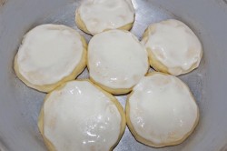 Шанежки шаньги со сметаной