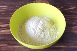 название картинки Шарики из сгущенки жареные в масле