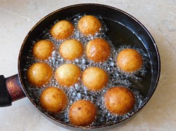 Шарики из теста