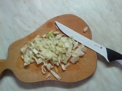 Шарлотка с капустой в мультиварке - шаг 3