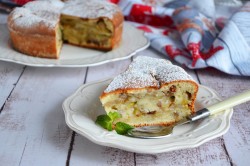 название картинки Шарлотка с яблоками в сметане в духовке