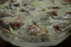 Шашлык из мяса свинины на шпажках в духовке