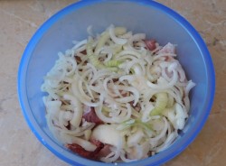 название картинки Мягкий и сочный шашлык  из свинины с уксусом и луком