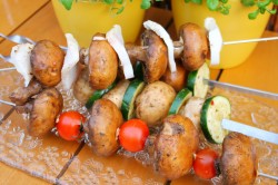 Шашлык из шампиньонов на мангале