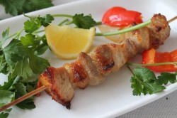 название картинки Шашлык из свинины с лимоном и луком мягкий