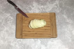 название картинки Шашлык на шпажках из свинины в духовке