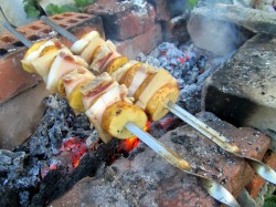 название картинки Шашлык с салом и картошкой