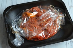 Шашлык в рукаве в духовке - шаг 9