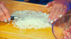 название картинки Щавелевый летний суп с фрикадельками и яйцом