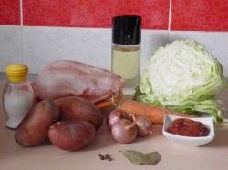 Щи из молодой капусты с курицей