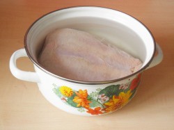 Щи из молодой капусты с курицей