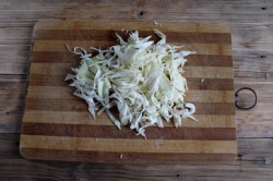 Щи с грибами и свежей капустой