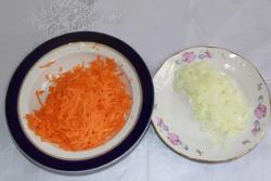 Постные щи из свежей капусты с сушеными грибами