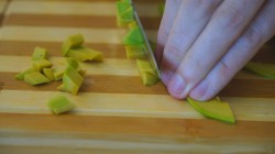 название картинки Шикарный салат с авокадо и тунцом