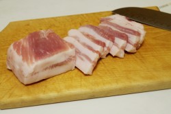 название картинки Шкварки домашние