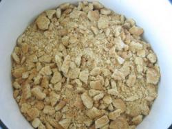 Кондитерская колбаска из печенья - шаг 2