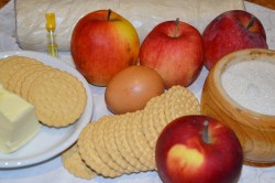 Штрудель с яблоками из лаваша - шаг 1