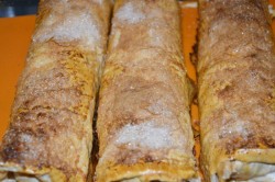 Штрудель с яблоками из лаваша - шаг 12