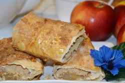 Штрудель с яблоками из лаваша - шаг 13