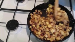 название картинки Штрудель яблочный классический из слоеного теста