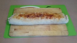 название картинки Штрудель яблочный классический из слоеного теста