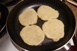 Шведские картофельные лепешки на сковороде