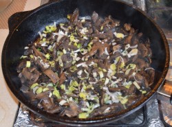 название картинки Сырный пирог Киш Лорен с грибами