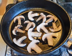 название картинки Сырный пирог Киш Лорен с грибами