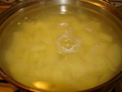 Суп пюре с брокколи креветками и сыром