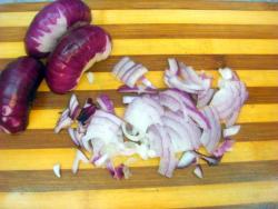 название картинки Салат закусочный с солеными огурцами