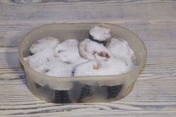 название картинки Слабосоленая скумбрия в домашних условиях