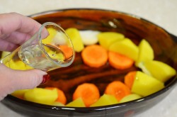 название картинки Скумбрия с овощами запеченная в духовке