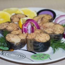 Скумбрия в луковой шелухе за 3 минуты  быстро и вкусно