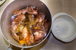 название картинки Скумбрия в луковой шелухе за 3 минуты  быстро и вкусно